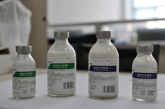 Ein guter Preis. Lipid-Emulsions-mittlere Kettentriacylglyzerol-Emulsion 100mL 20% des Fettes Online
